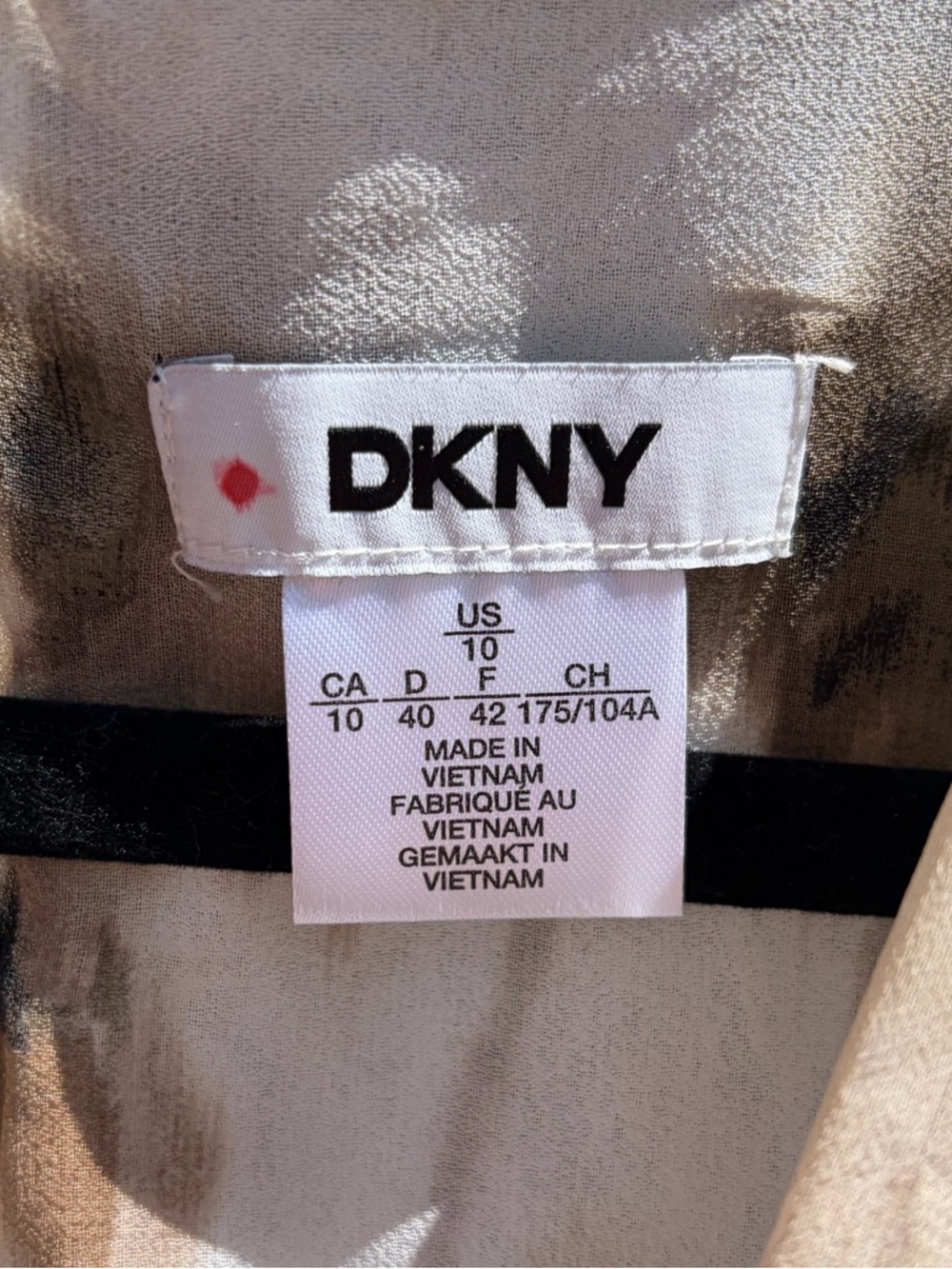 🆕✨ DKNY Tie Dye Sleeveless Mini Dress Size 10 Beige Brown Pleated Lightweight - Picture 13 of 16